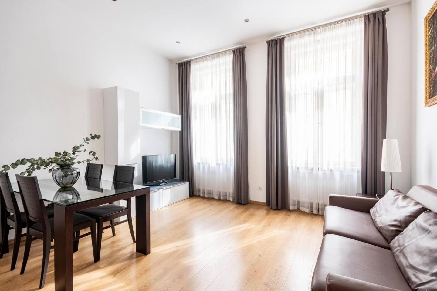 Place Of Grace - 50 Meters From Dancing House Praha Rom bilde