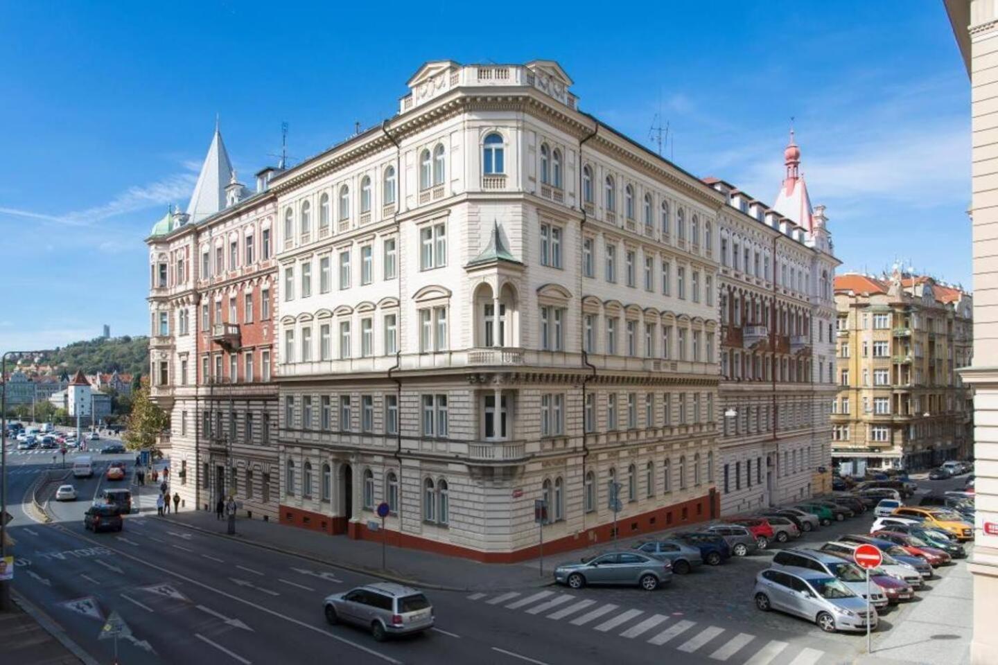 Place Of Grace - 50 Meters From Dancing House Praha Eksteriør bilde