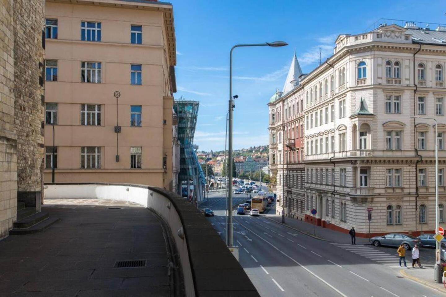 Place Of Grace - 50 Meters From Dancing House Praha Eksteriør bilde