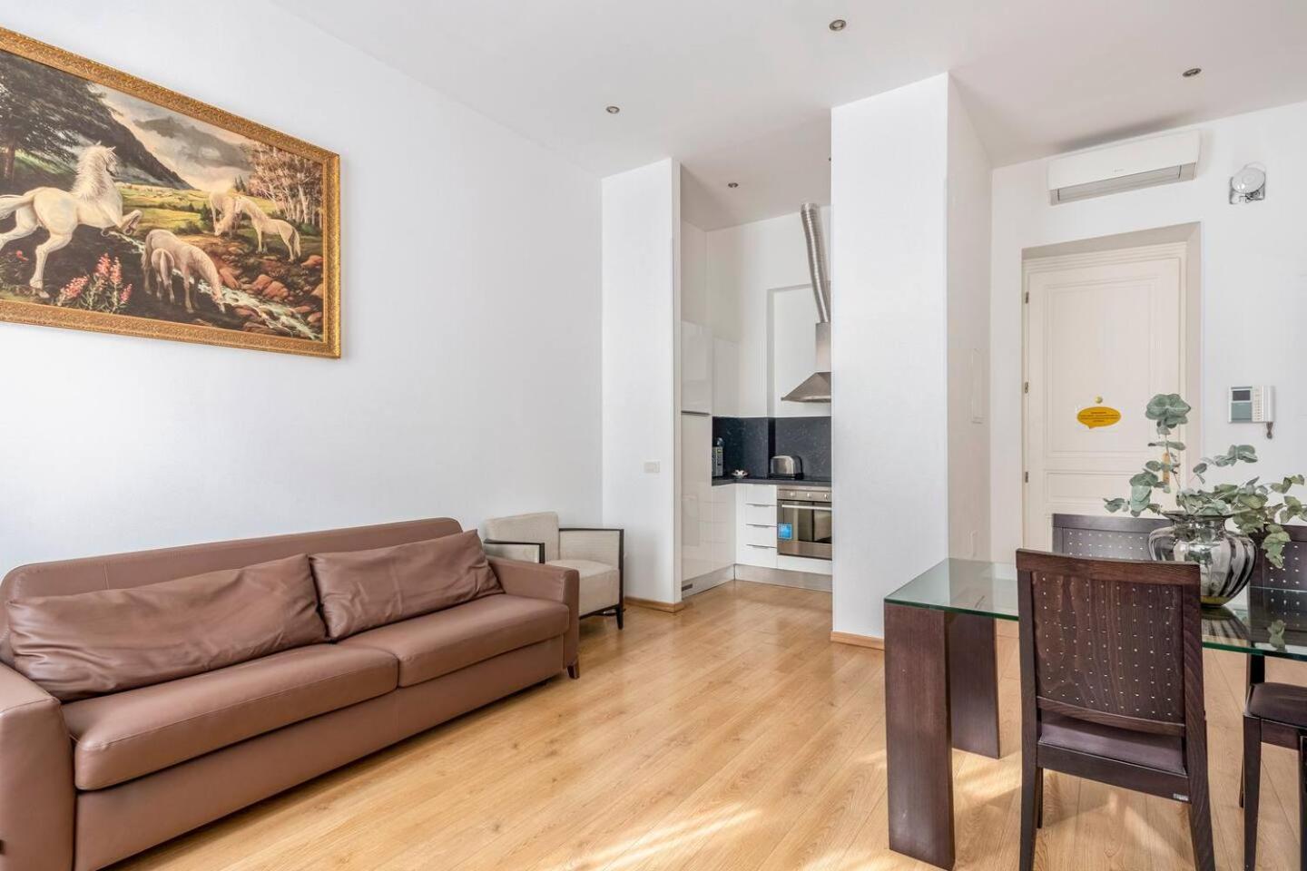 Place Of Grace - 50 Meters From Dancing House Praha Rom bilde