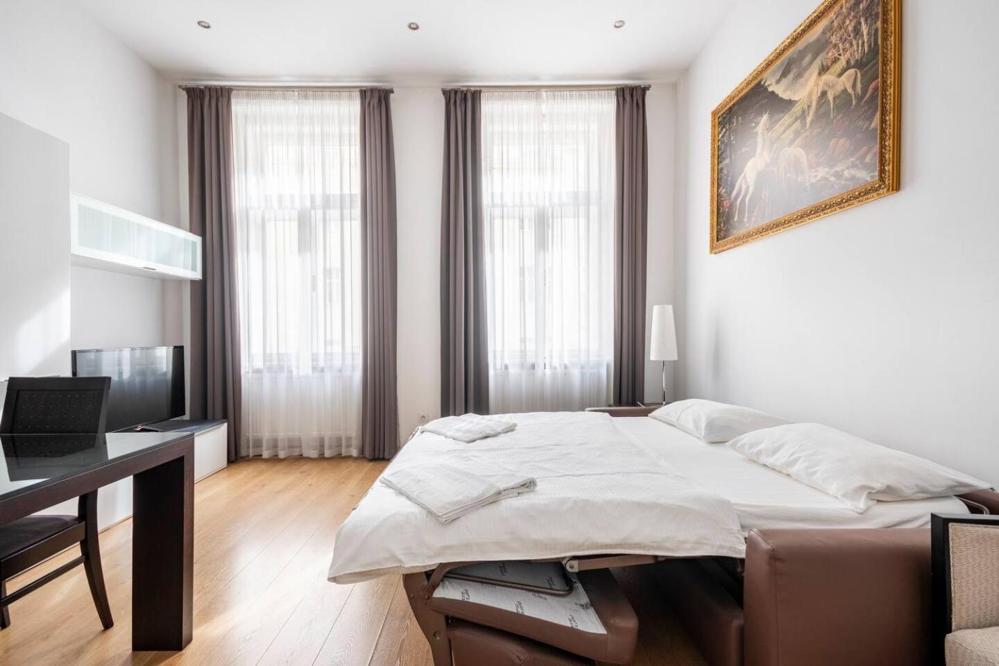 Place Of Grace - 50 Meters From Dancing House Praha Rom bilde