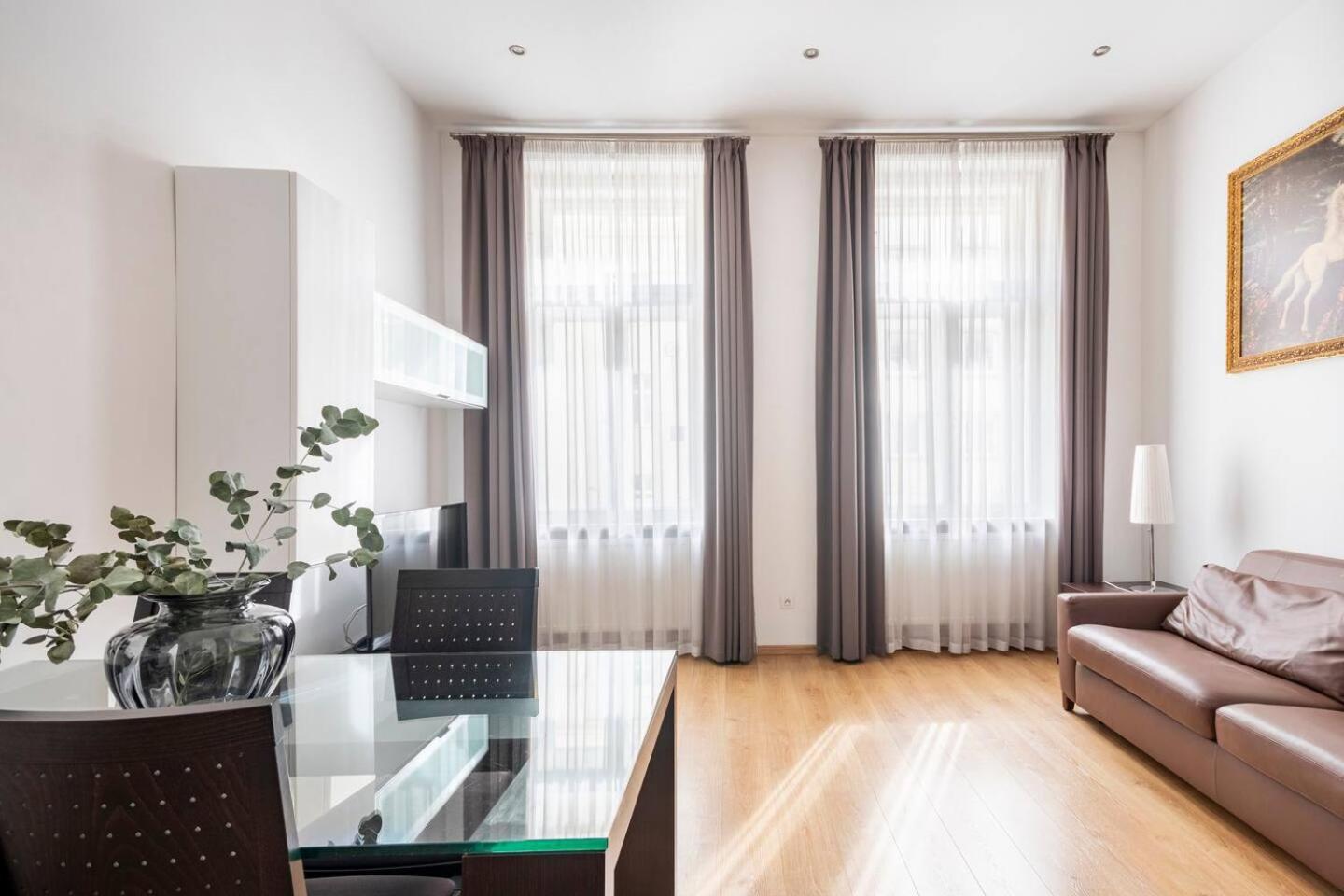Place Of Grace - 50 Meters From Dancing House Praha Rom bilde